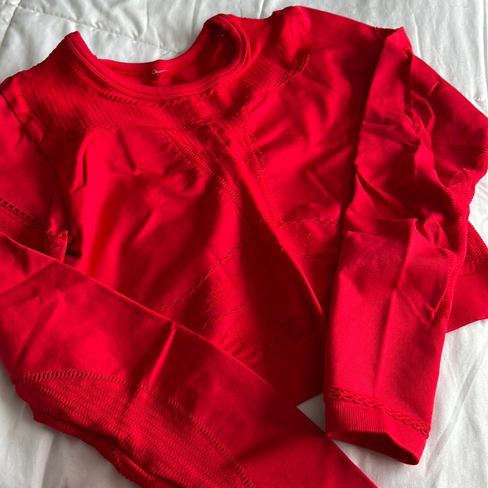 Fabletics Red Long-Sleeve Crop Top